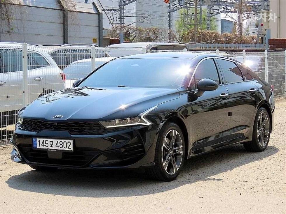 2021 - kia k5