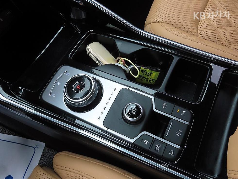 2023 - kia sorento