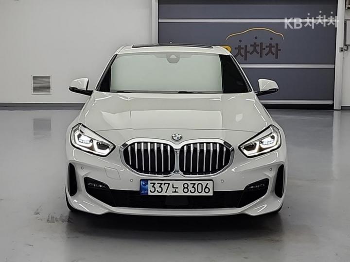 BMW 1 Series F40 120i M Sport 3