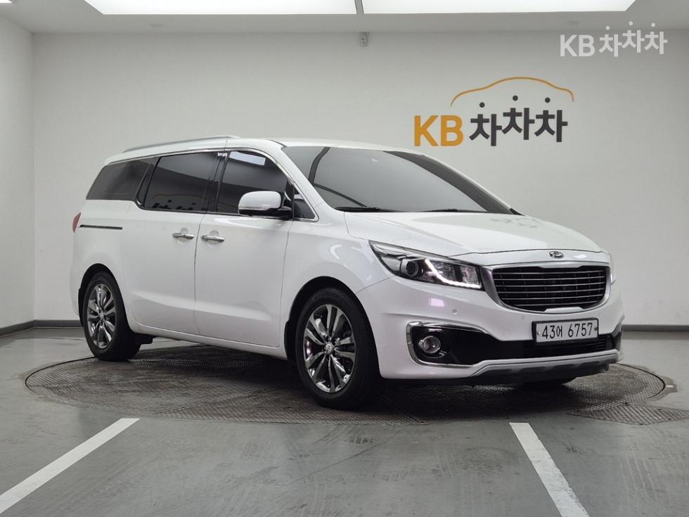 2018 - kia carnival