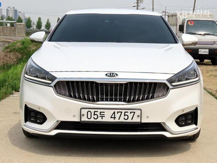 Kia K7 3.0 LPi 프레스티지 — foto 1