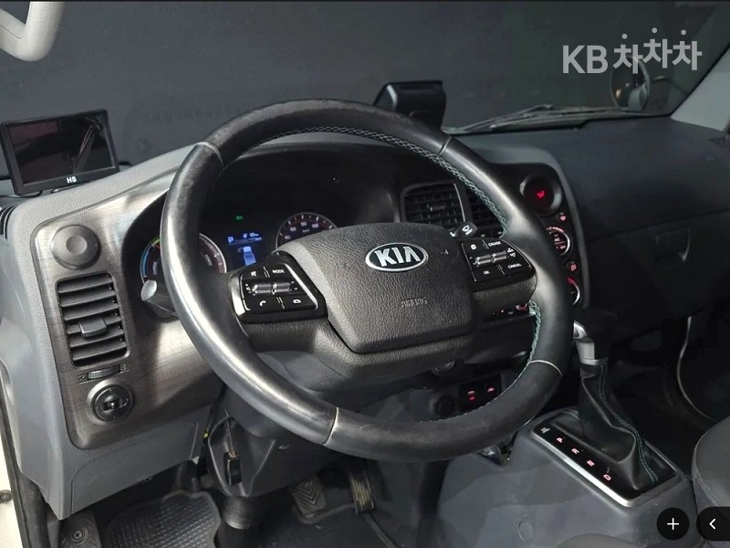 2021 - kia bongo iii