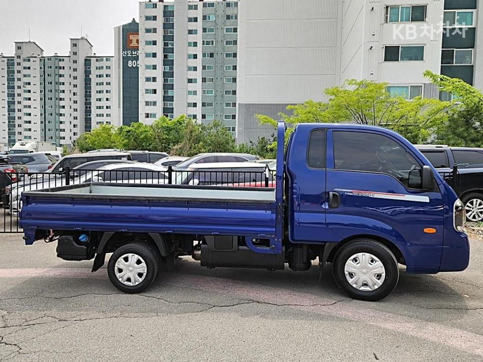 2023 - kia bongo iii