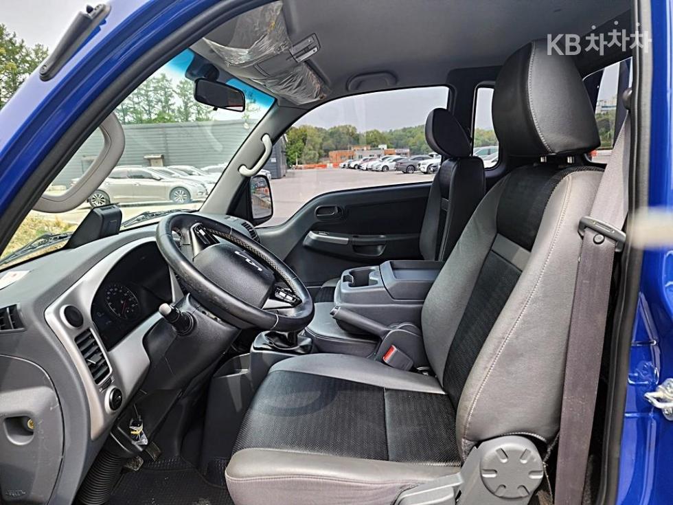 2023 - kia bongo iii