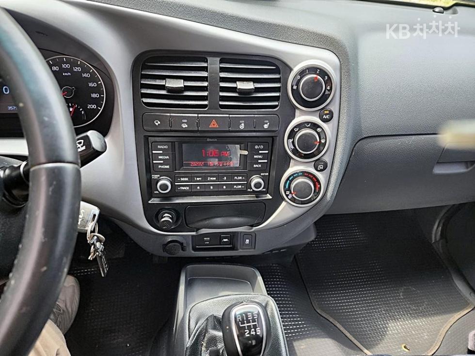 2023 - kia bongo iii