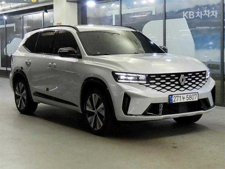 Renault Koleos E-Tech Hybrid Iconic