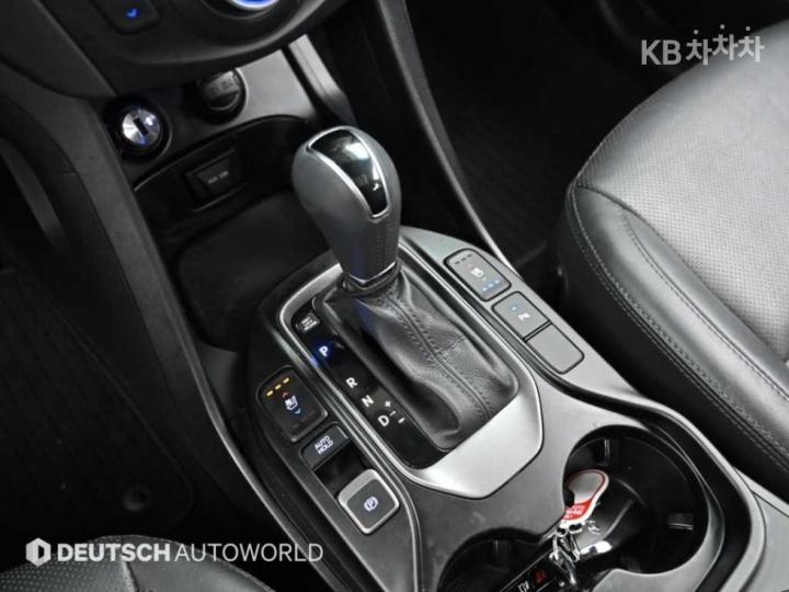 Hyundai Santa Fe DM R2.0 4WD EXCLUSIVE Base Type 10