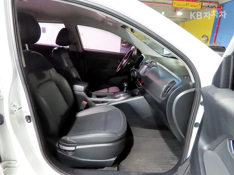 2012 - kia sportage