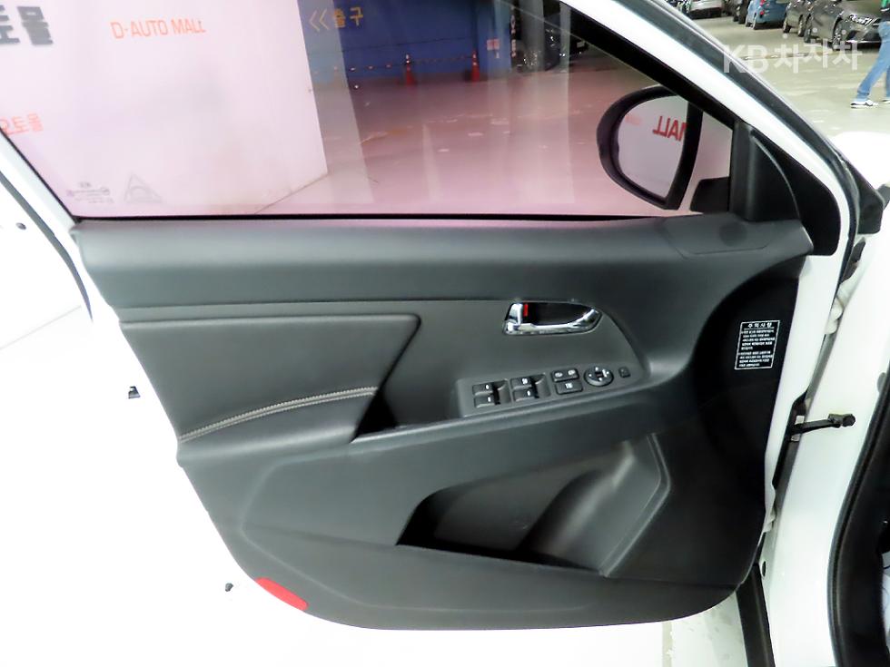 2012 - kia sportage