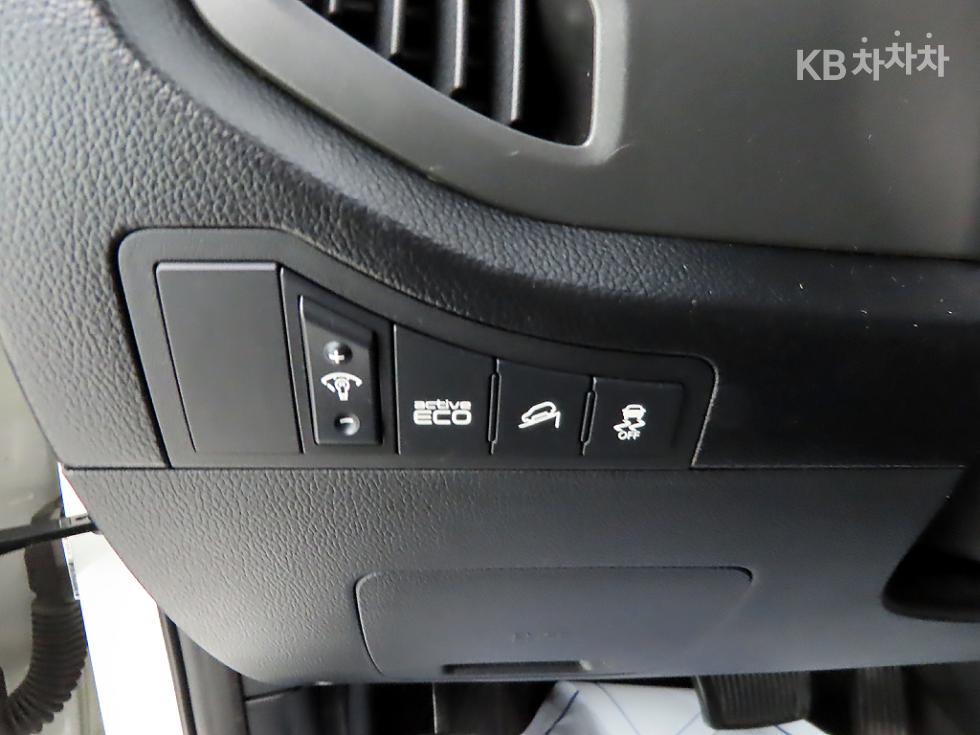 2012 - kia sportage
