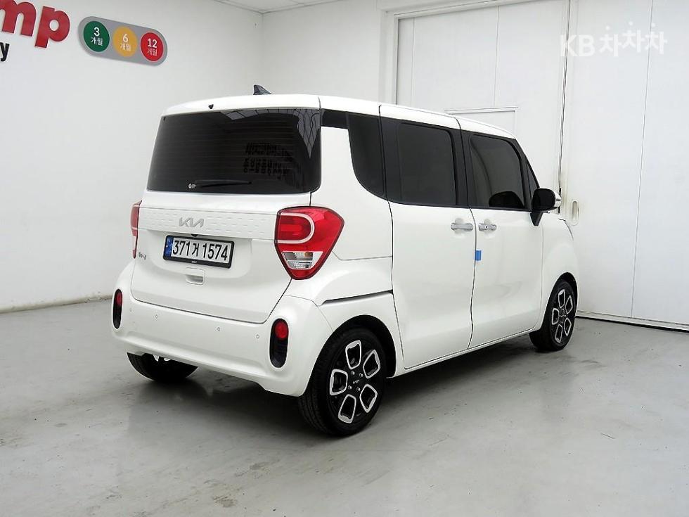 2022 - kia ray