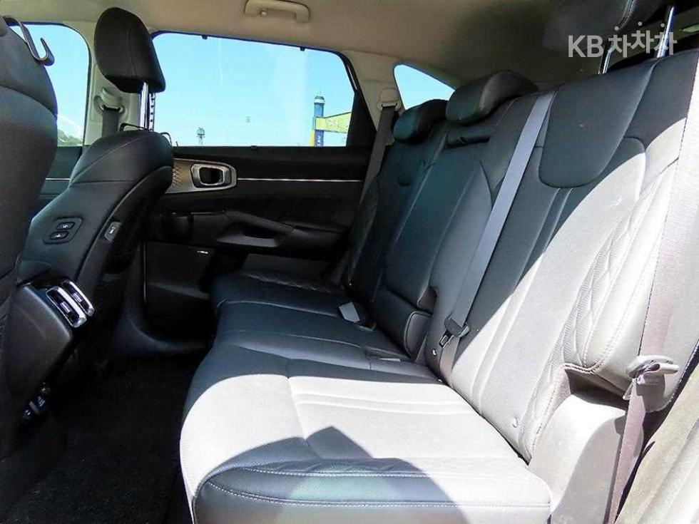 2022 - kia sorento