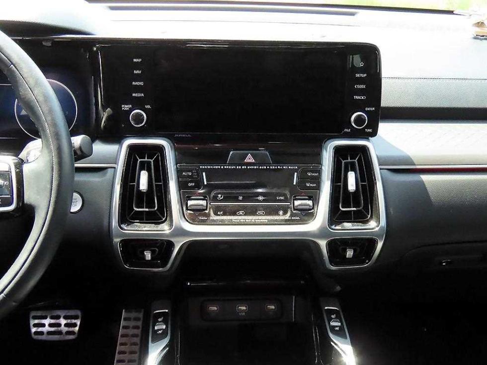 2022 - kia sorento