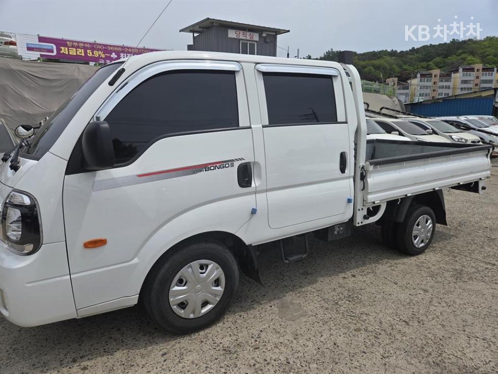 2023 - kia bongo iii