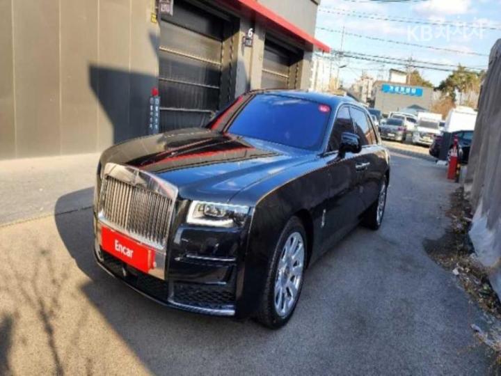 Rolls-Royce Ghost 6.75 V12 — foto 1