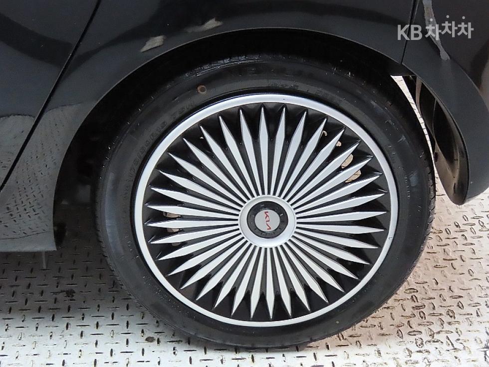 2012 - kia ray