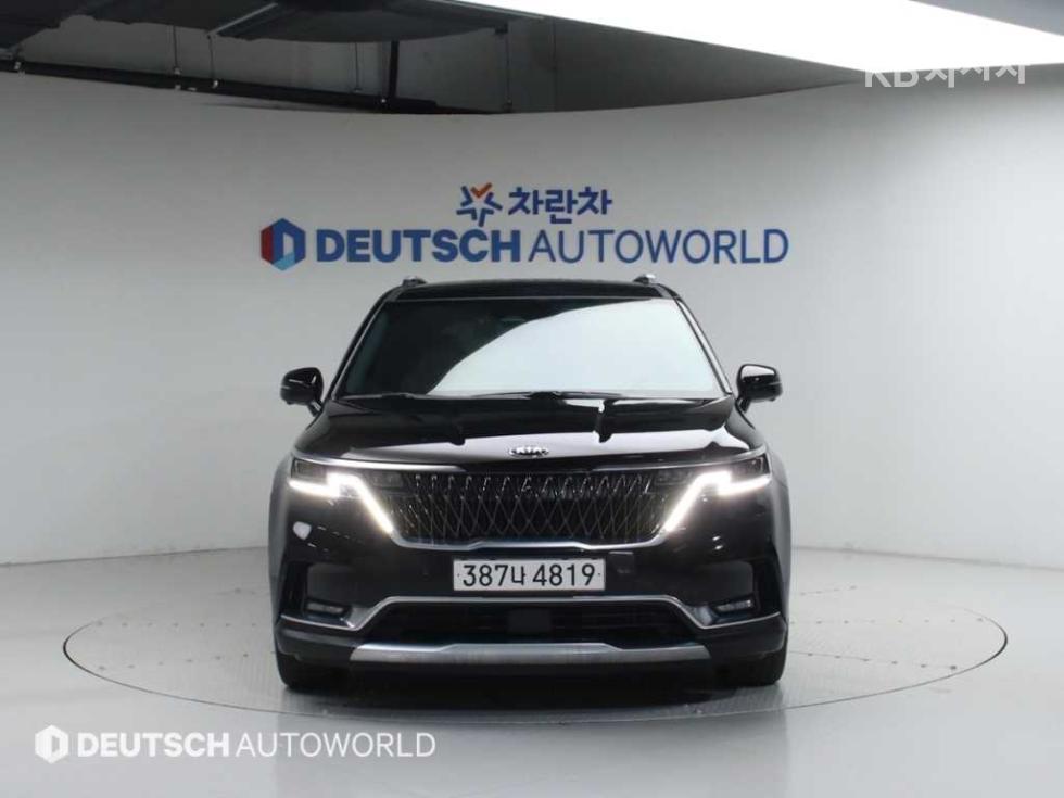 2021 - kia carnival