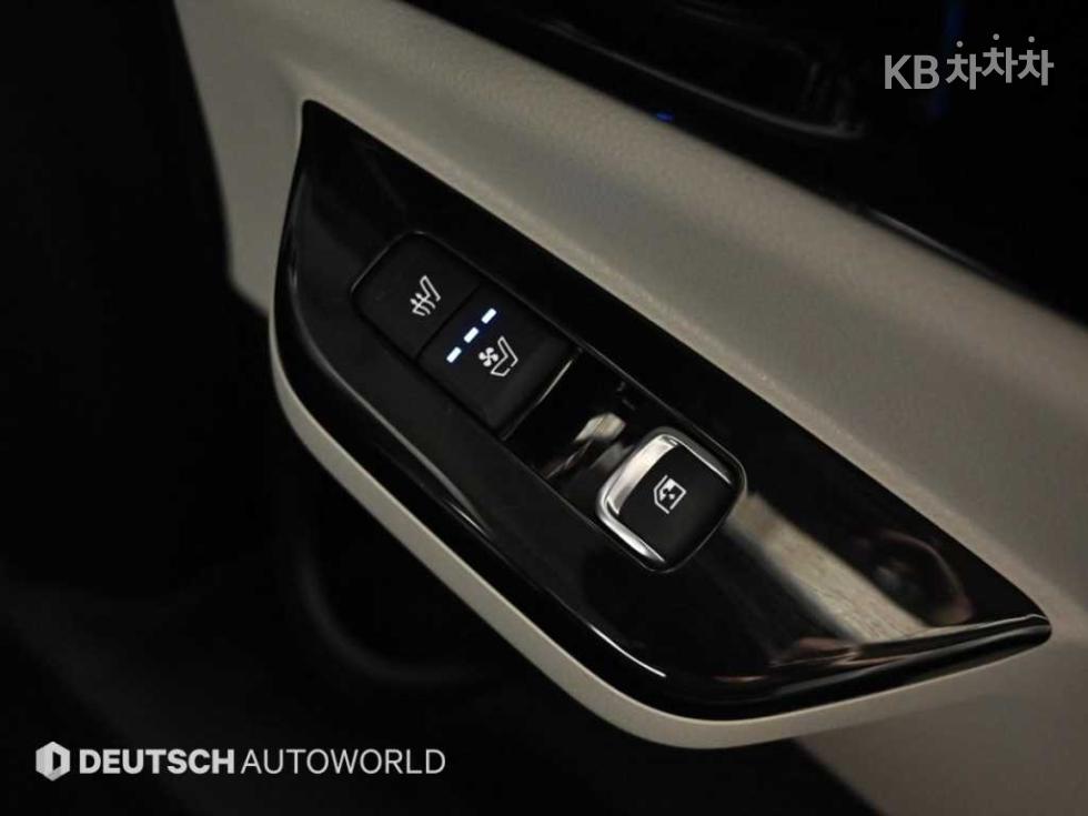 2021 - kia carnival