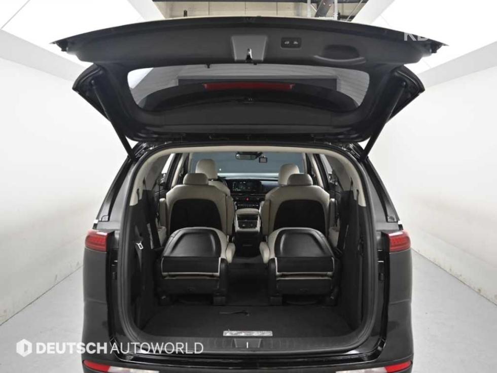 2021 - kia carnival