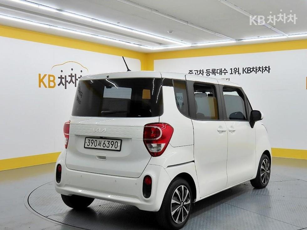 2022 - kia ray