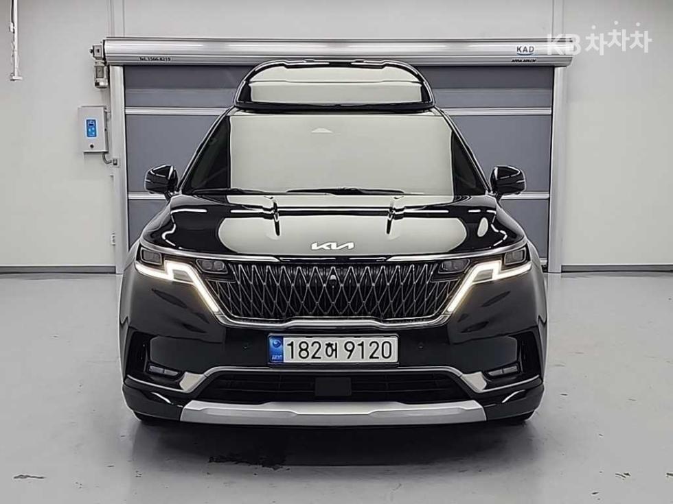 2022 - kia carnival