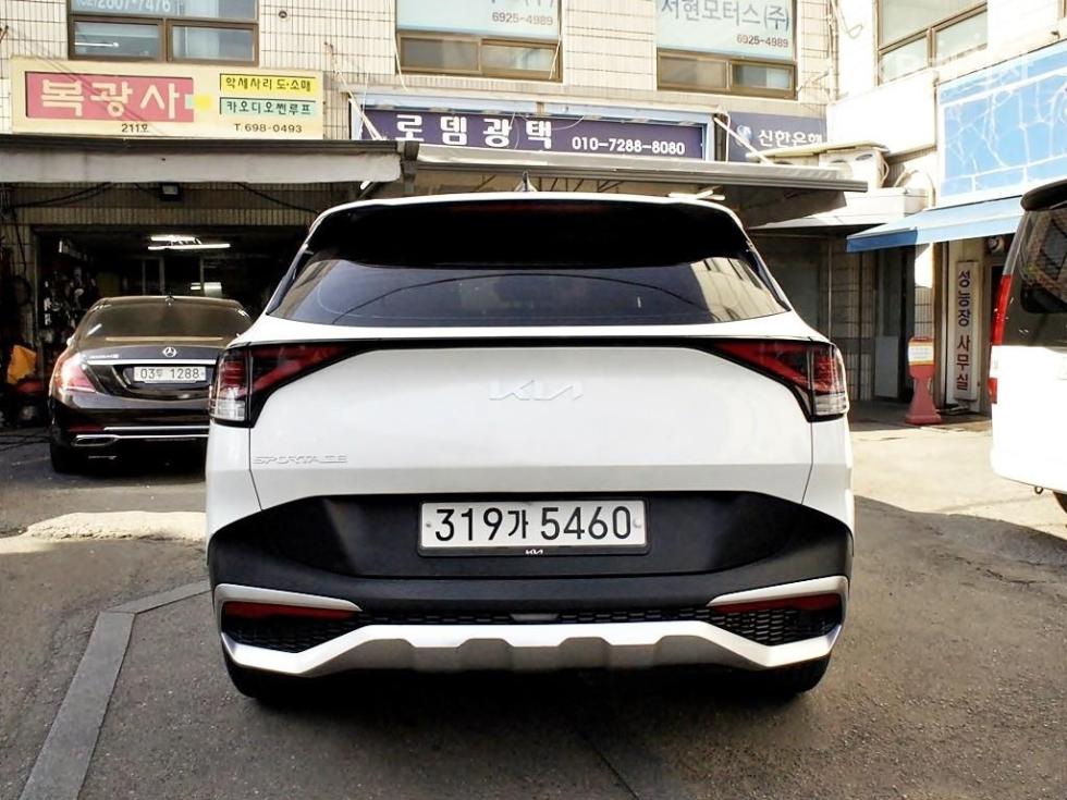 2023 - kia sportage