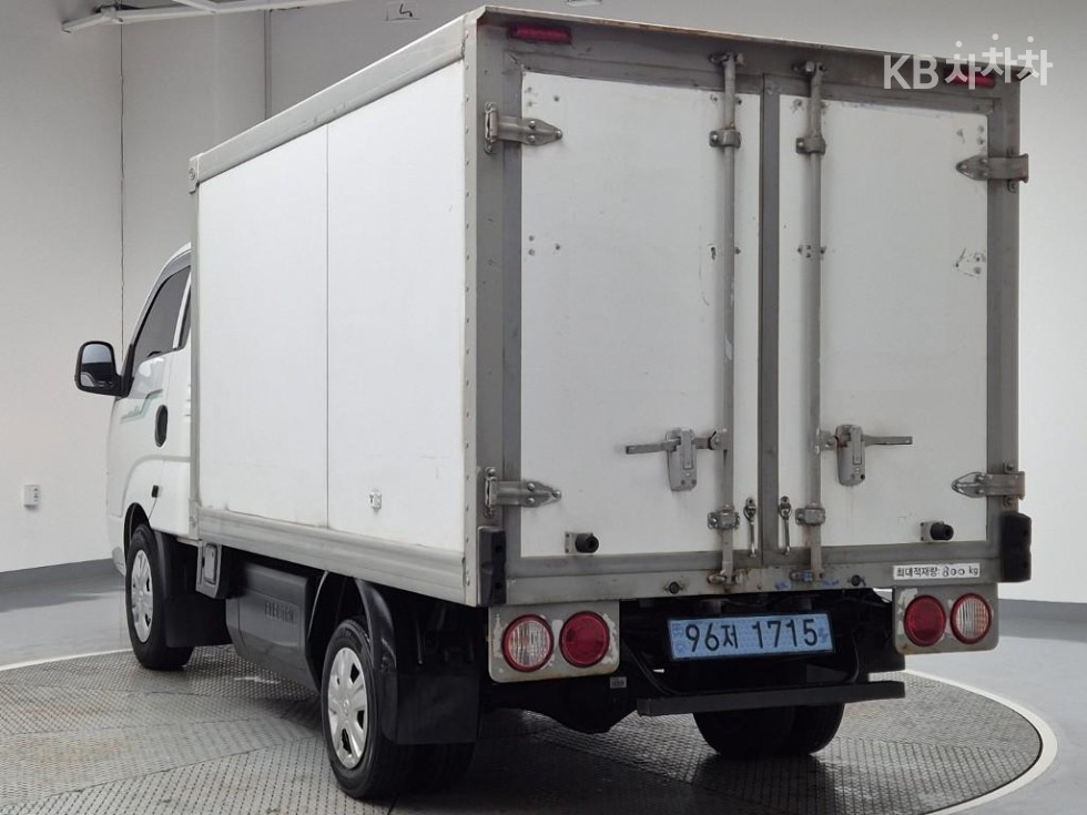 2023 - kia bongo iii