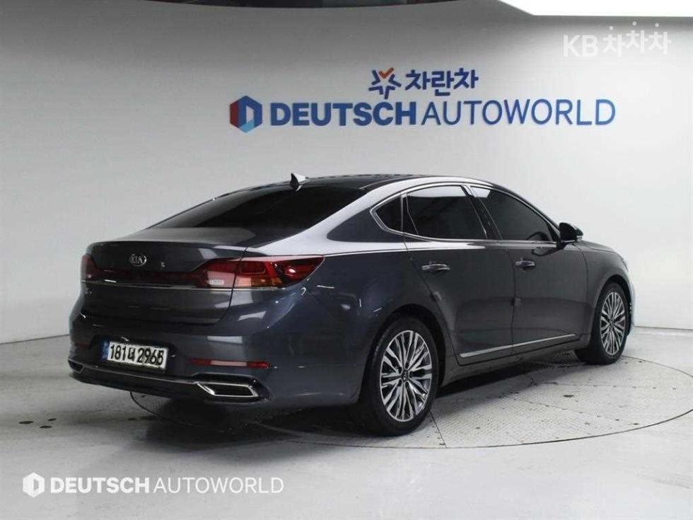 2020 - kia k7