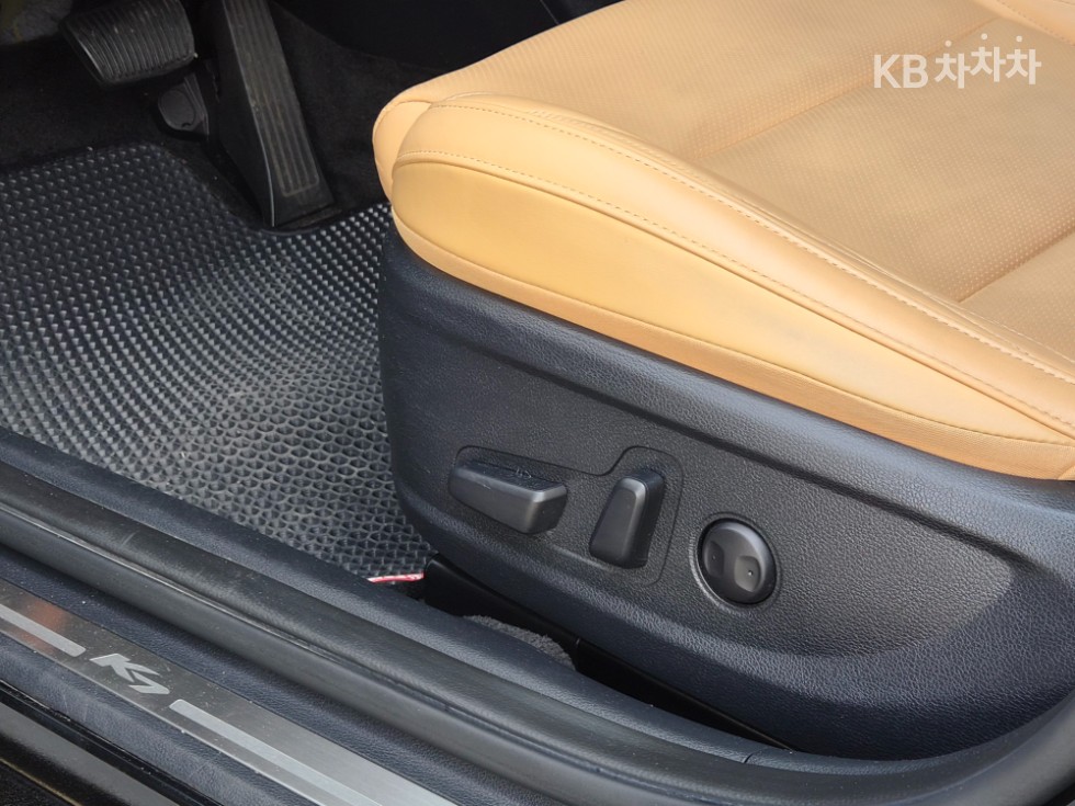 2020 - kia k7