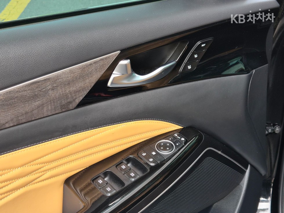 2020 - kia k7