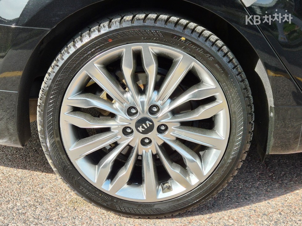 2020 - kia k7