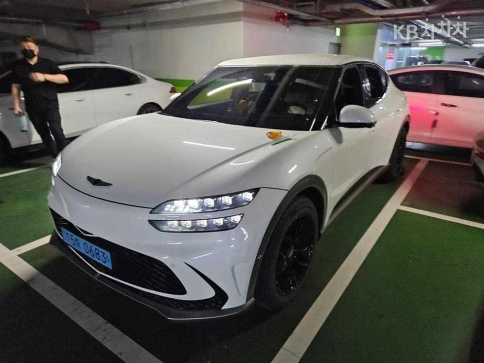 제네시스 GV60 스탠다드 2WD 기본형