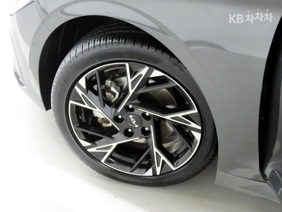 2025 - kia k5