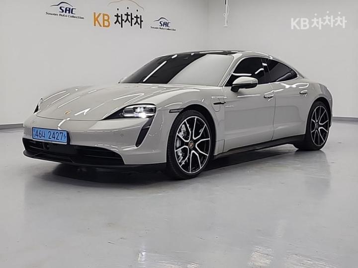 Porsche Taycan 4S — foto 1