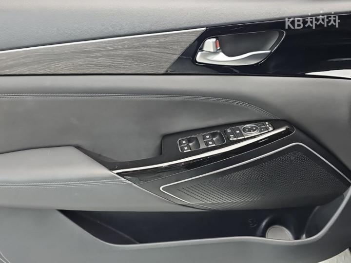 Kia K7 Premier 2.5 GDi Prestige — фото 5