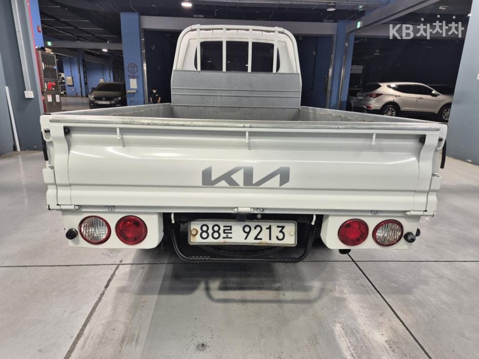 2012 - kia bongo iii