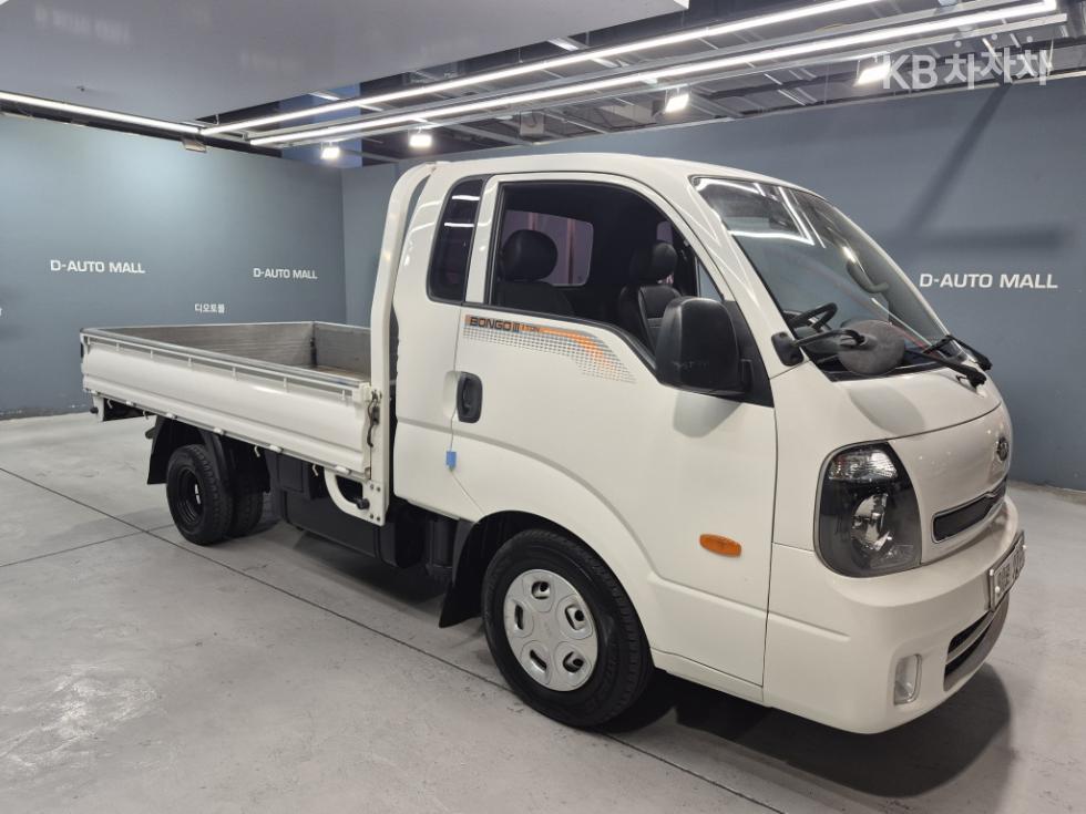 2012 - kia bongo iii