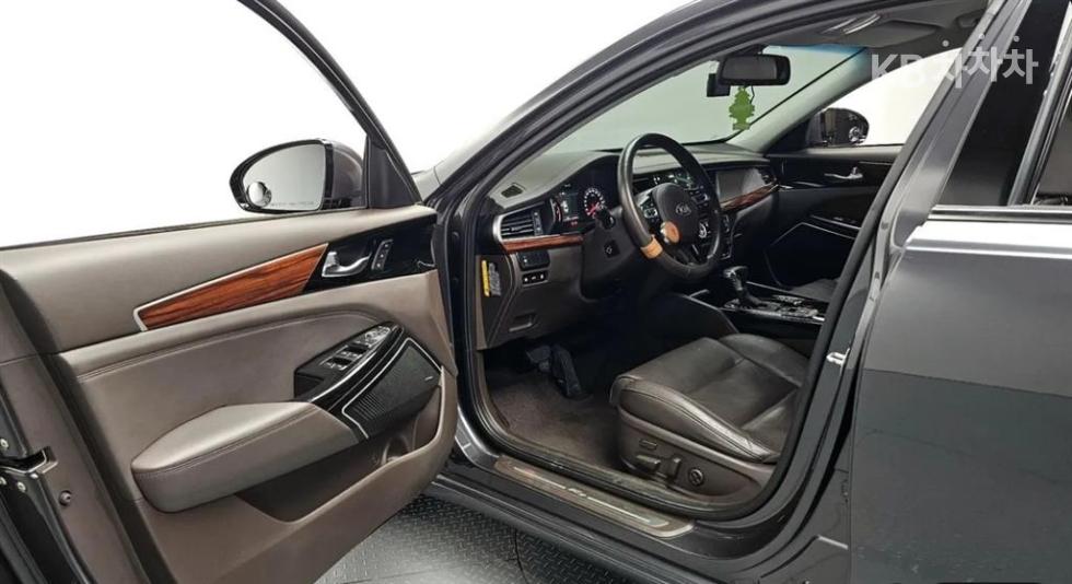 2016 - kia k7