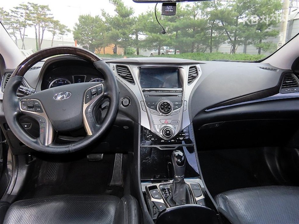 Hyundai Grandeur — miniaturë 7