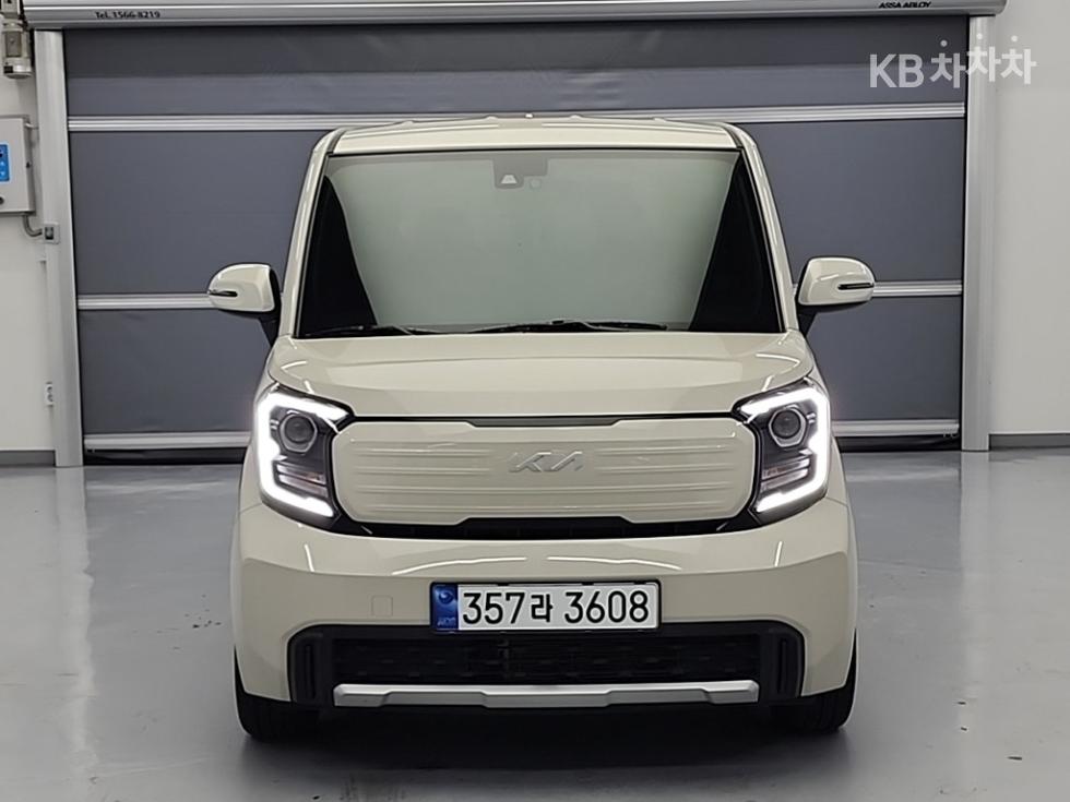 2023 - kia kia