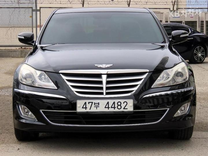 Hyundai Genesis BH330 PREMIUM Base Type