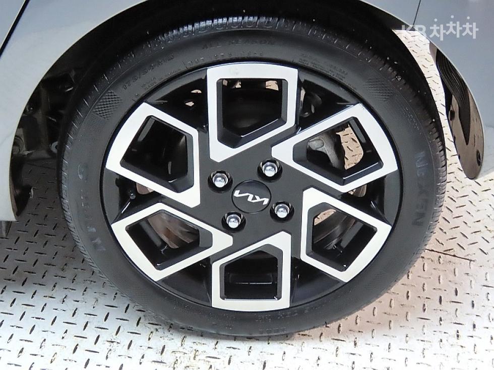 2024 - kia kia