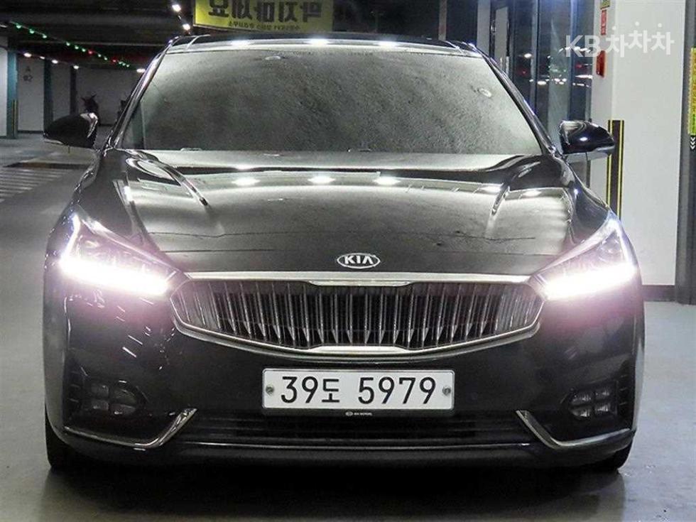 2018 - kia k7