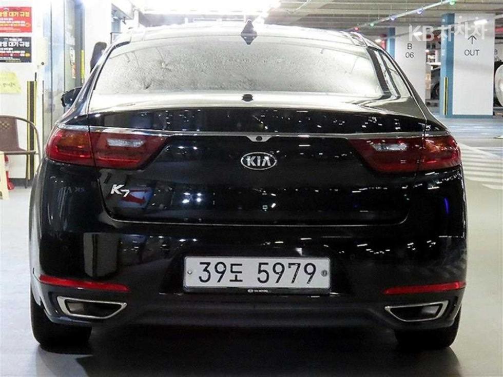 2018 - kia k7