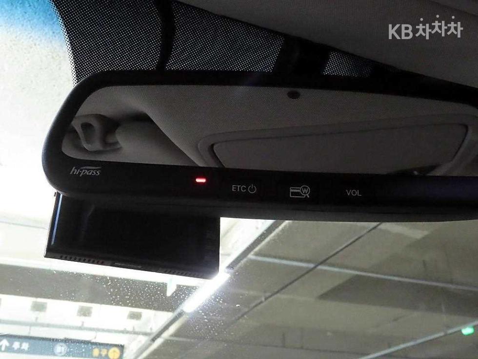 2018 - kia k7