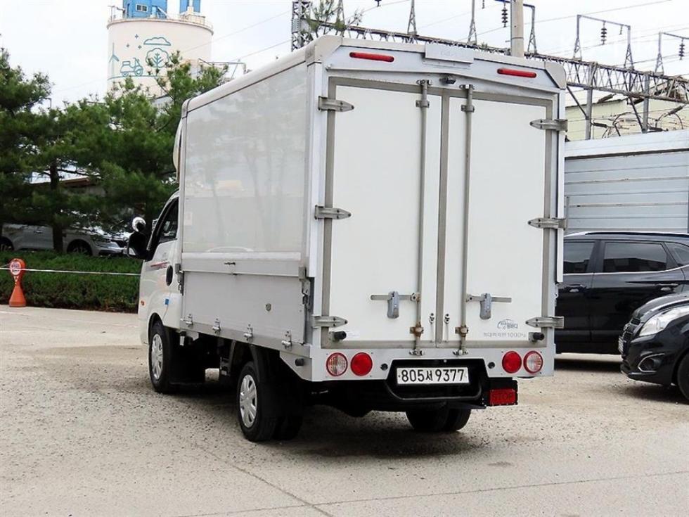 2022 - kia bongo iii