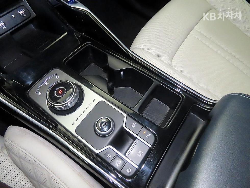 2021 - kia sorento