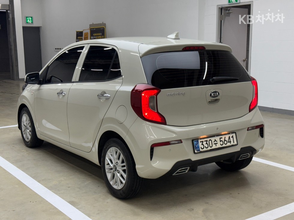 2021 - kia morning