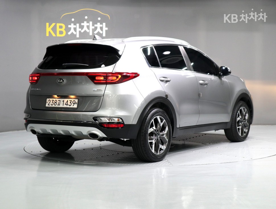 2020 - kia sportage