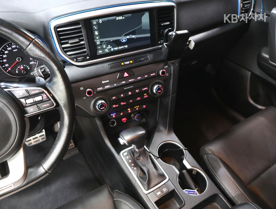 2020 - kia sportage